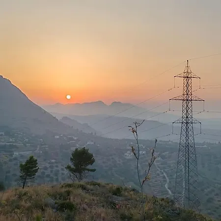 Rifugio Riserva Grotta Mazzamuto אלטאווילה מיליציה