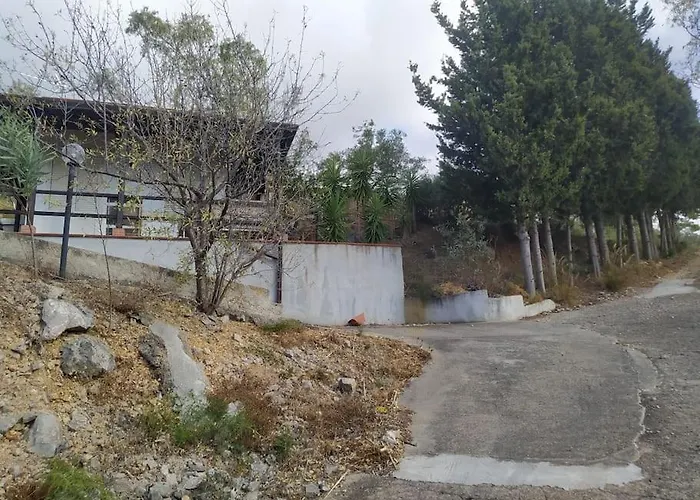 וילה Rifugio Riserva Grotta Mazzamuto אלטאווילה מיליציה