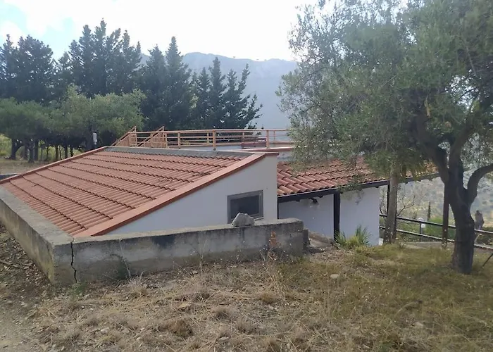 Rifugio Riserva Grotta Mazzamuto וילה אלטאווילה מיליציה