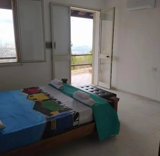 Rifugio Riserva Grotta Mazzamuto אלטאווילה מיליציה